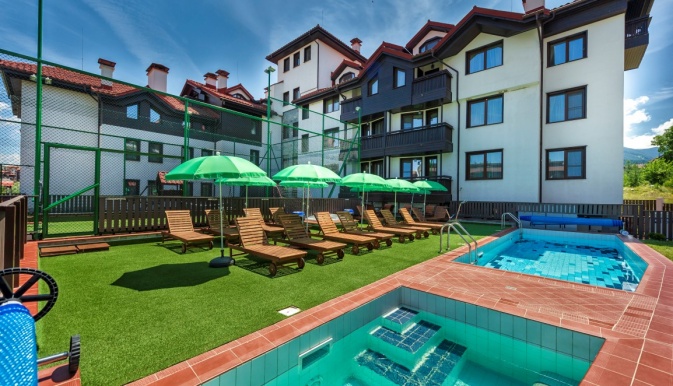 7_pools_apartments_Bansko_Air_Tour_Travel